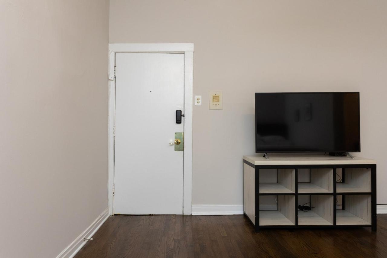 Апартаменты Frontdesk Open Studio Apt Near Promontory Point Чикаго Экстерьер фото