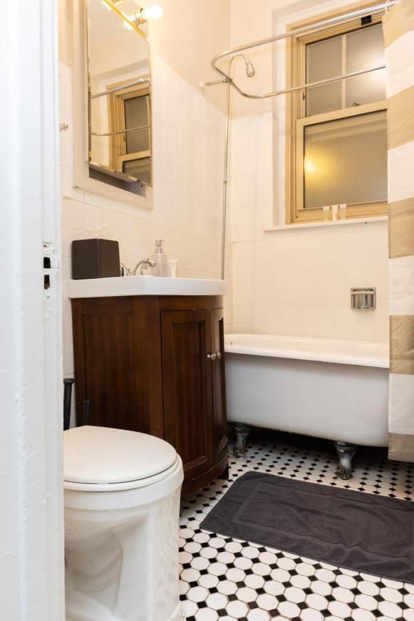 Апартаменты Frontdesk Open Studio Apt Near Promontory Point Чикаго Экстерьер фото